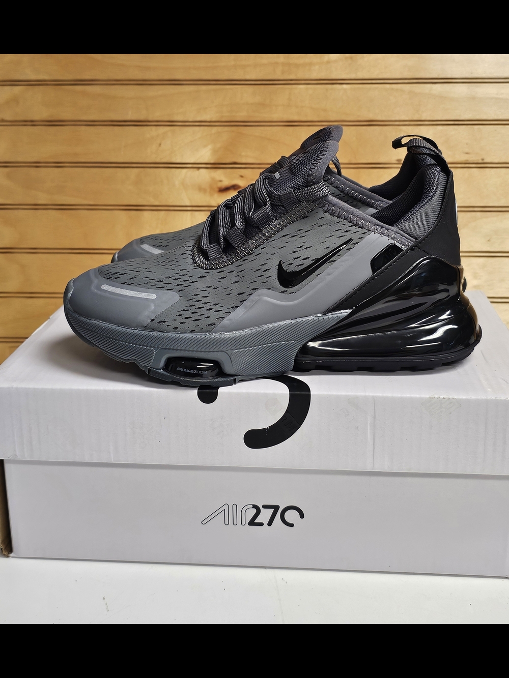 Nike Air Max 270 Kids Youth Running Shoe Black Grey/Black New
